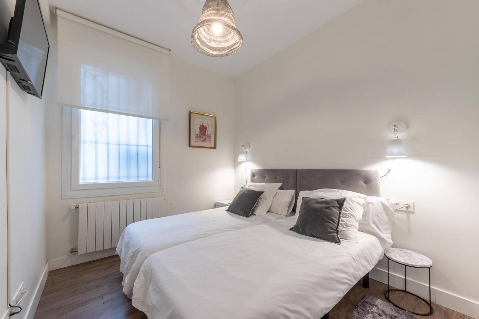 Homeloving Apartment Bilbao Centre With Parking Exteriör bild