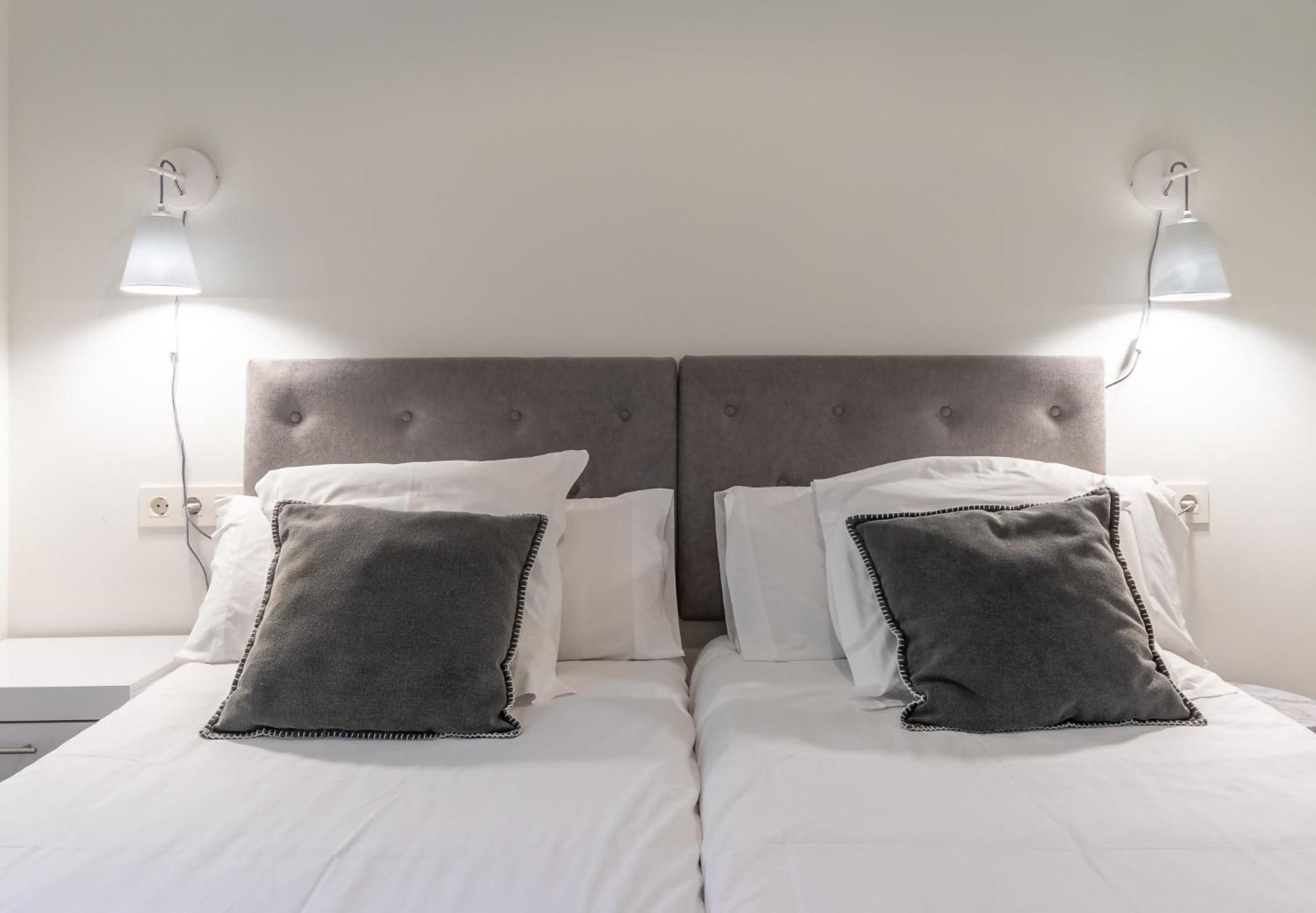 Homeloving Apartment Bilbao Centre With Parking Exteriör bild